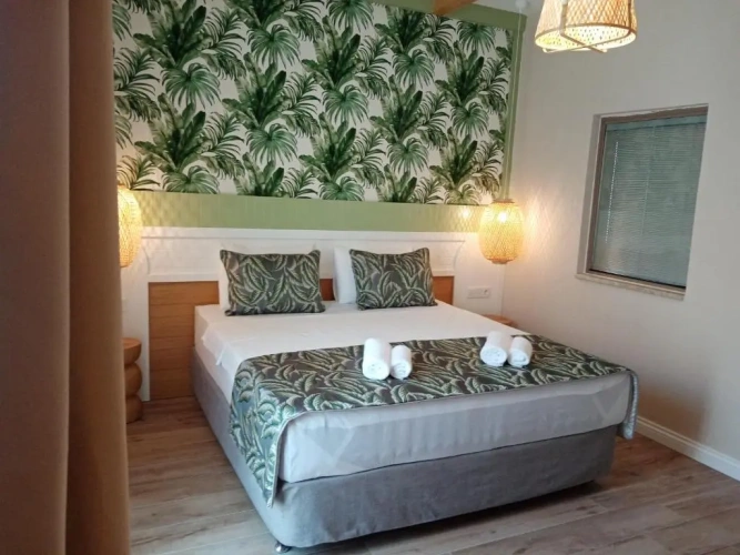 Deluxe Double room with city view