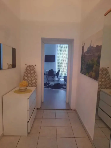 Charming 1BR Apt Steps from Belvedere