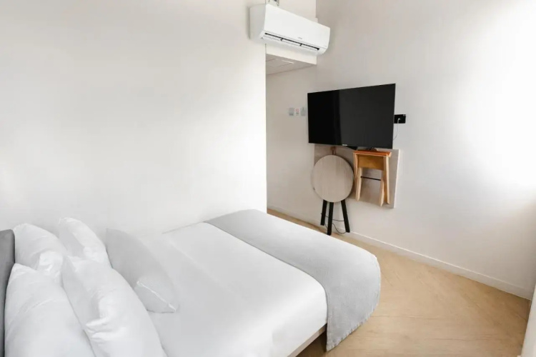Nakúa Stay + Work
