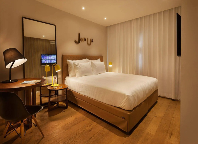 Jacob Shenkin Hotel