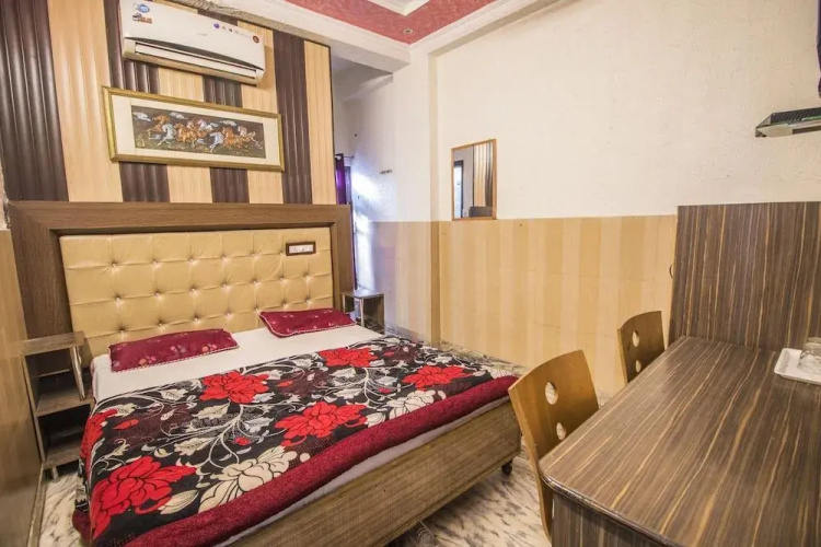 Hotel Milan Palace