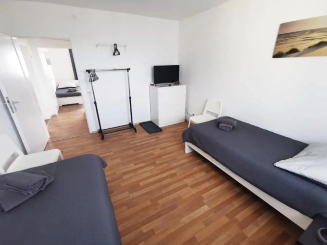 2 Bedrooms Apartment
