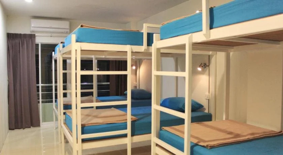 Ananas Phuket Central Hostel - Adults Only