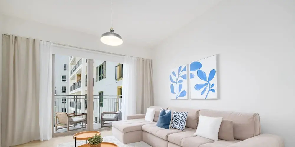 LUX  The Le Pont Sea View Suite