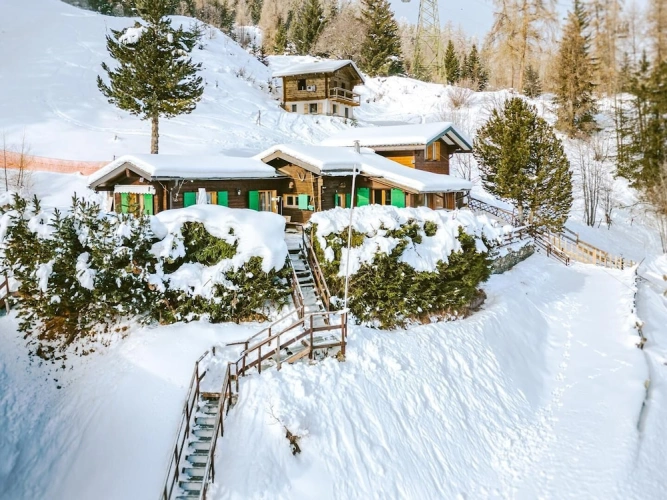 3 Bedrooms Chalet