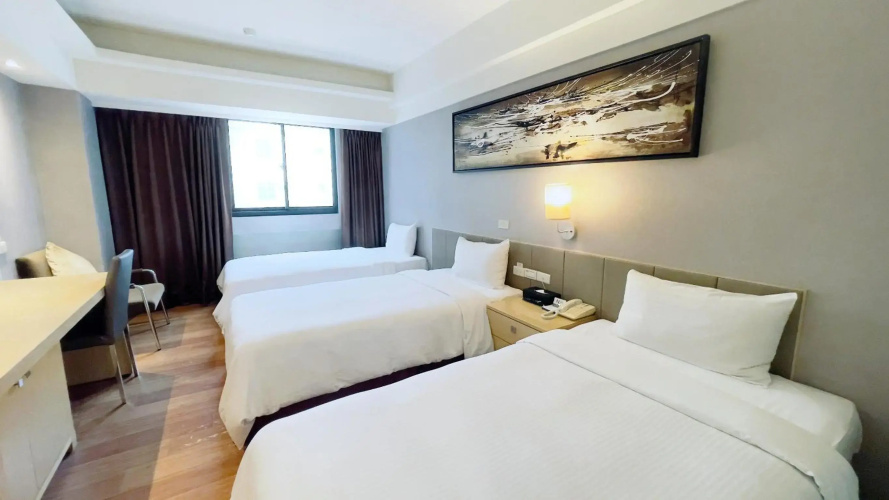 Delton Hotel
