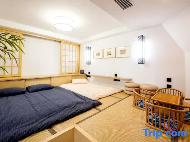 Quadruple Apartment