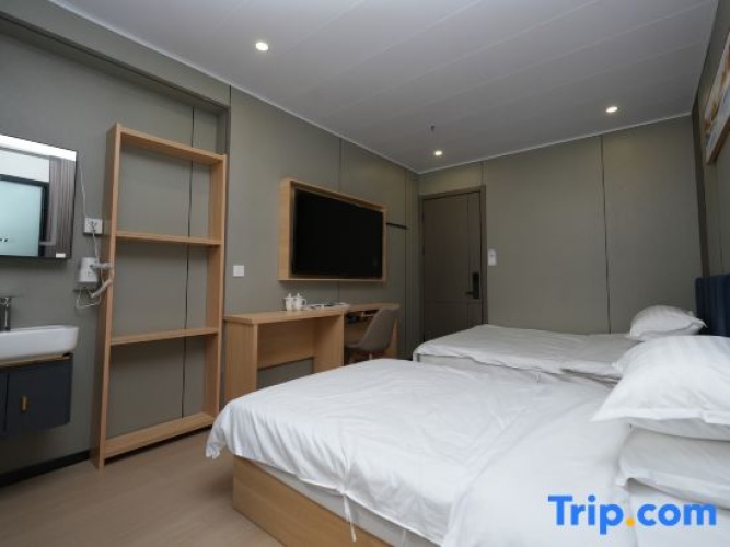 Deluxe Family room