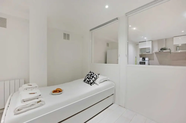 Deluxe Apartment
