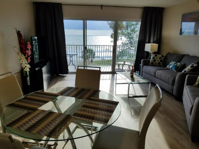 Gulf and beach view apartment 403