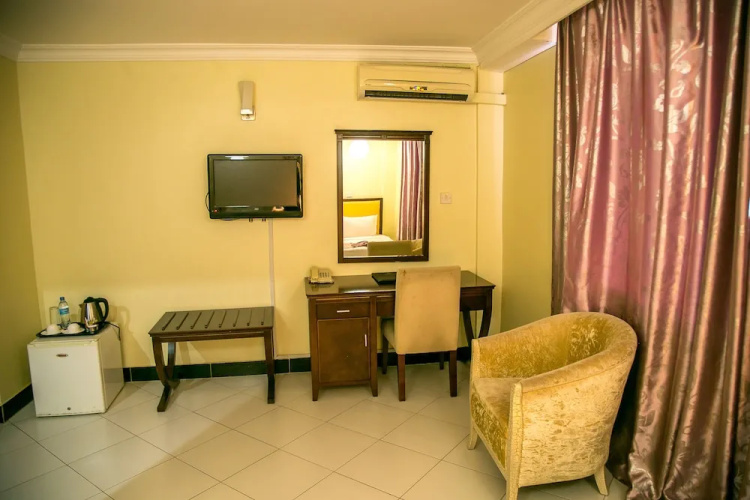 Kebby's Hotel