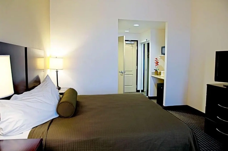 Deluxe Double Suite