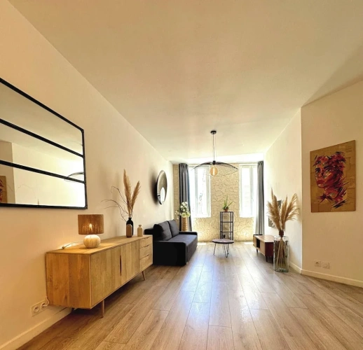 Deluxe Apartment