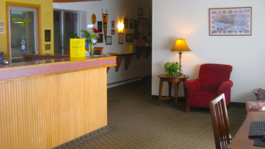 Magnuson Hotel Copper Crown