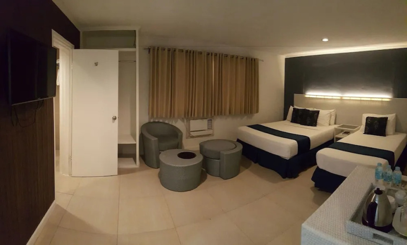 Courtyard Inn