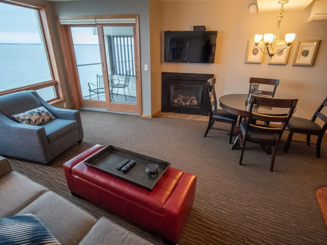 Beacon Pointe on Lake Superior