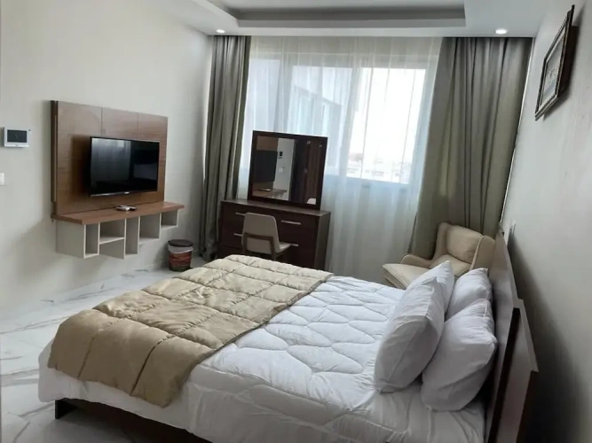 Deluxe Studio
