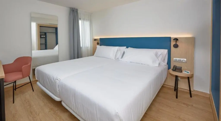 Twin room