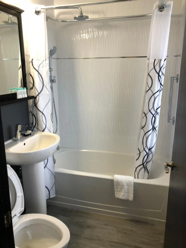 Streamline Hotel photo 11