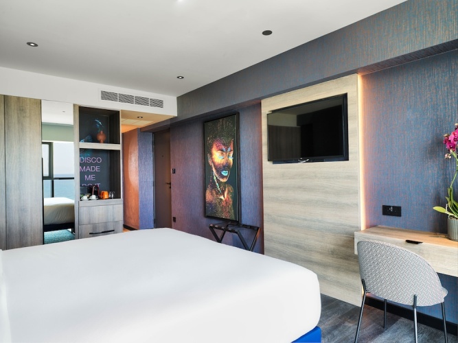 Nyx Hotel Limassol By Leonardo Hotels photo 7