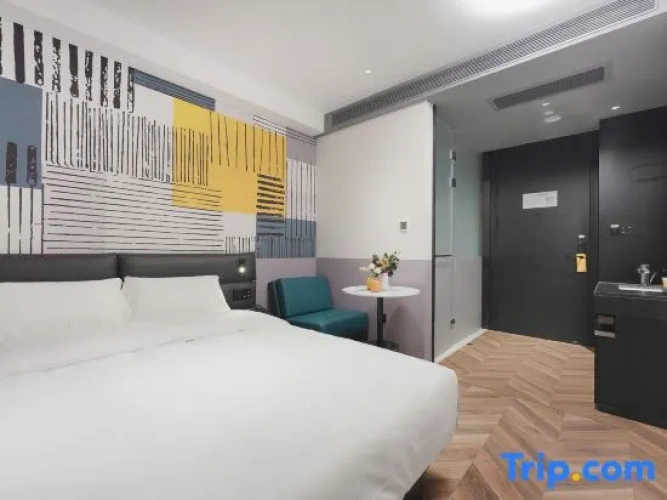 Standard Double room with view