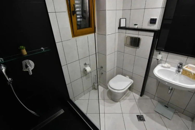 1 Bedroom Suite