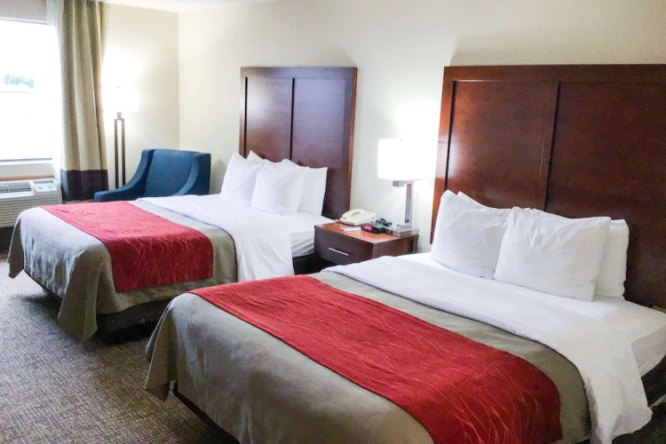 Comfort Inn & Suites