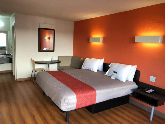 Motel6 Brunswick, GA