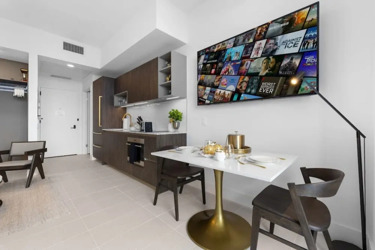 Luxury Double Suite with city view