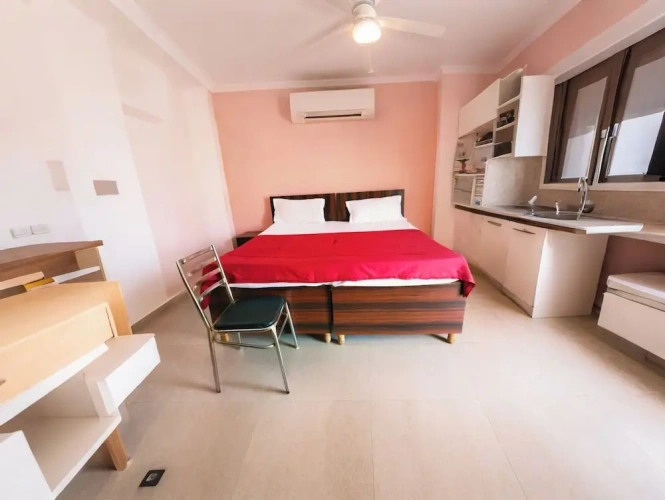 Deluxe Single room