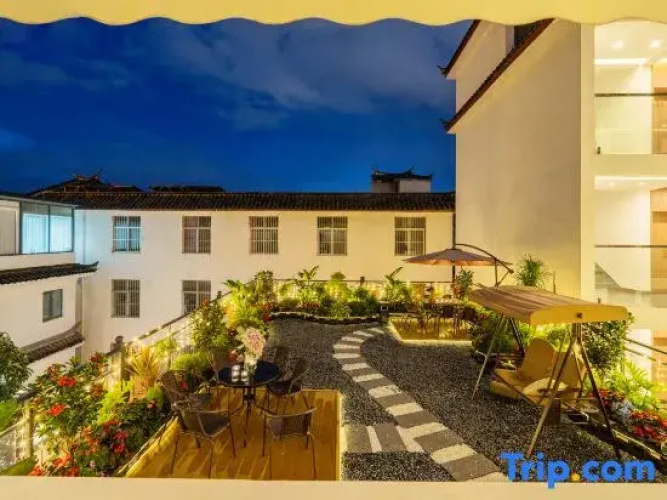 Lijiang static designer homestay