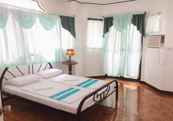 Pascual House Bed And BreakfastOver view