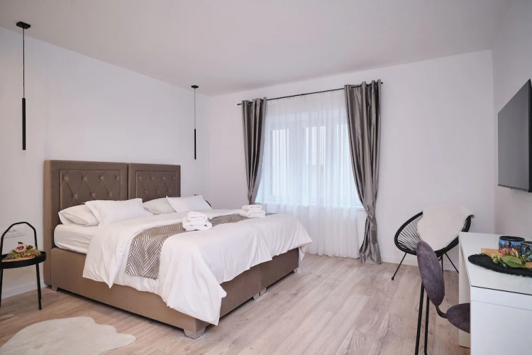 LaMer Luxury Suite by Litto