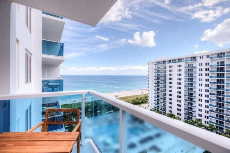 24th Street Condo #90179