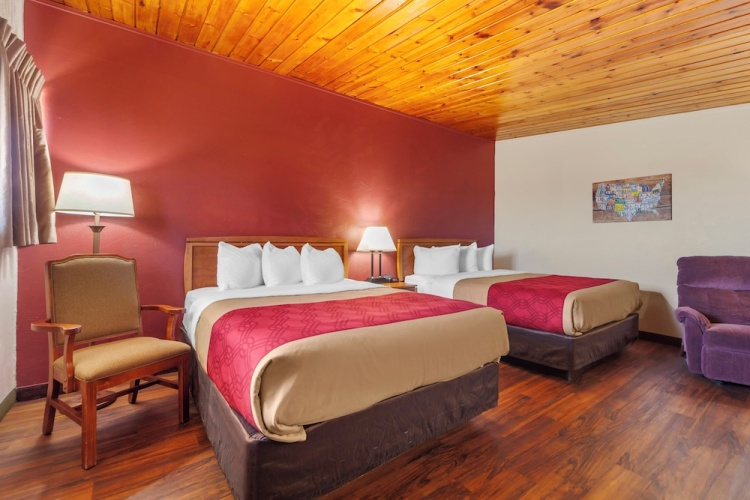 Quadruple Suite