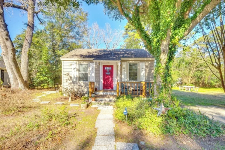 2 Bedrooms Cottage