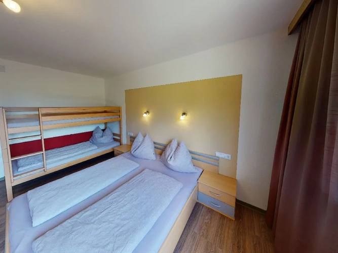 3 Bedrooms Classic Apartment with balcony
