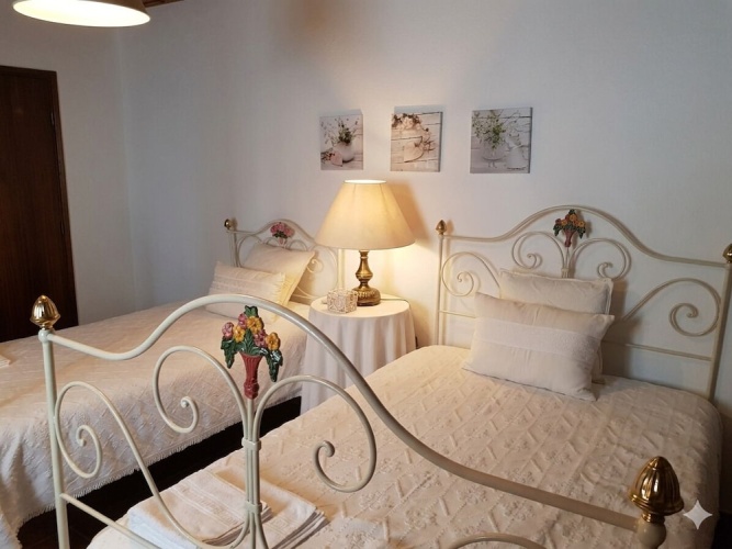 2 Bedrooms Standard Quadruple room with view