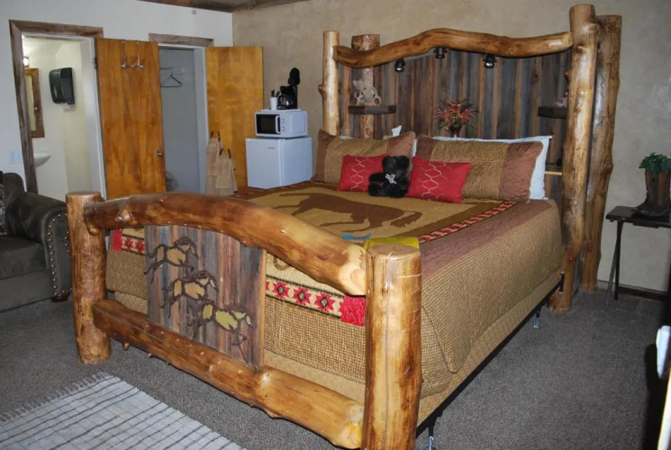 Cowboy Country Inn