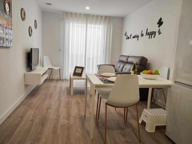 2 Bedrooms Apartment