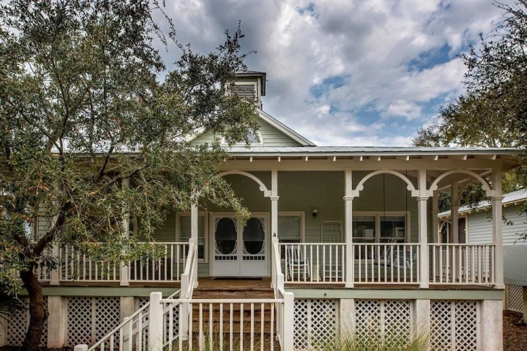 3 Bedrooms Cottage