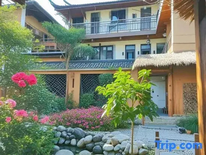 Xi'an Liangxi Mountain Yard