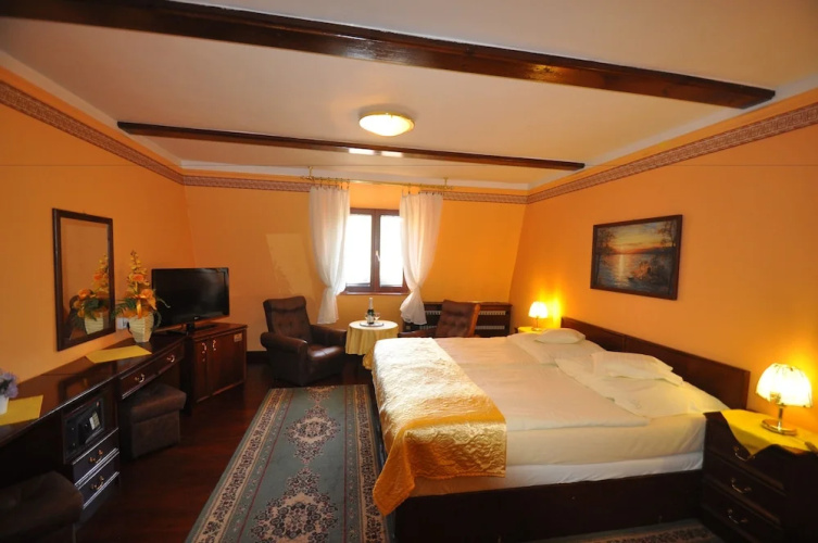 GARNI - Barbakan Hotel