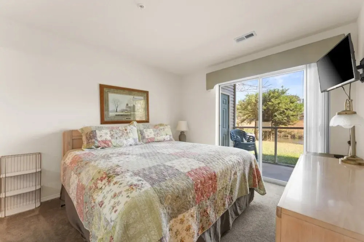 Clearwater - 2 Br Condo