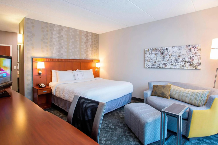 Courtyard by Marriott Rochester Brighton