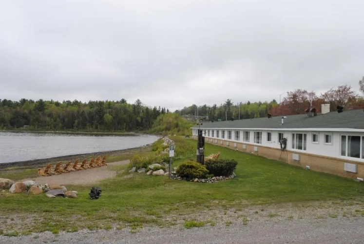 Standard Single room with lake view