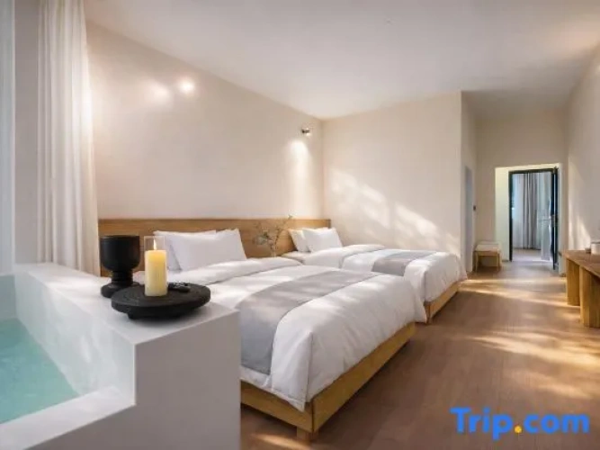 2 Bedrooms Suite