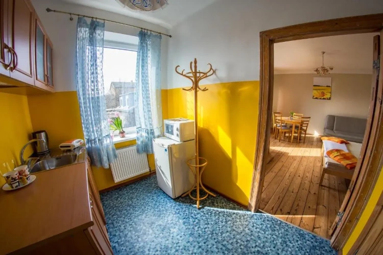Standard Triple room