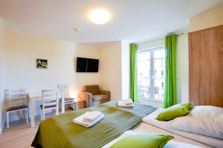 Economy Suite