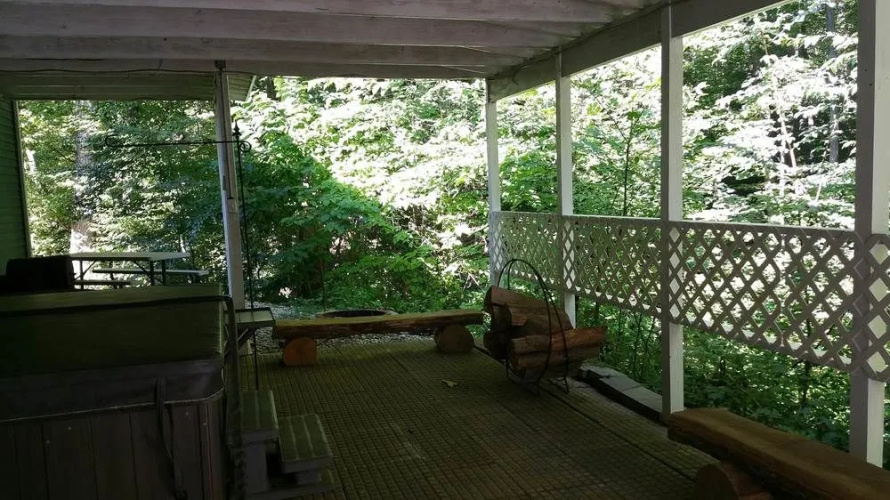 Acorn Ridge Bed and Breakfast